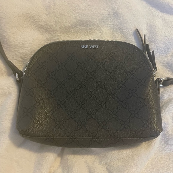 Nine West Crossbody Purse - Picture 3 of 4
